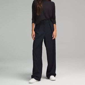 Lululemon Pleat-Front High-Rise Trouser